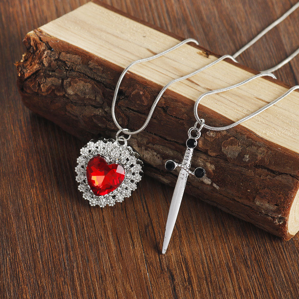 "Heart-shaped Pendant Love Necklace | Diamond-Embedded Creative Fashion Jewelry"