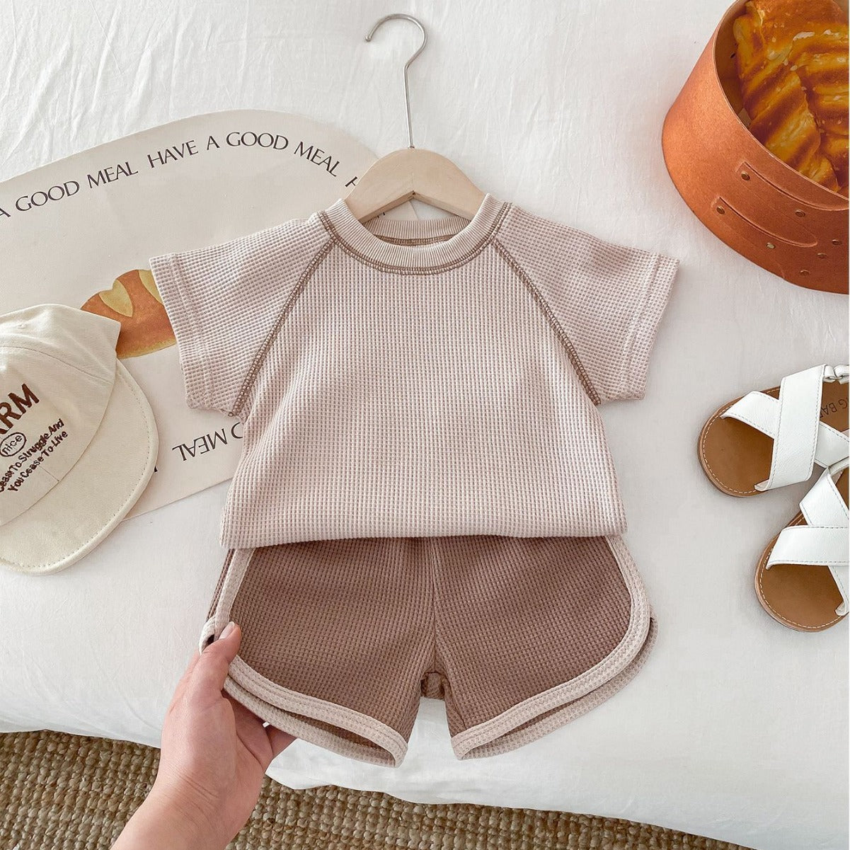 "Summer Baby Outfit | Unisex Short Sleeve Top and Shorts Set for Babies"
