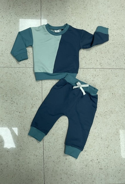 Matching Long-sleeve Sweater Set | Cozy & Stylish Two-piece Outfit