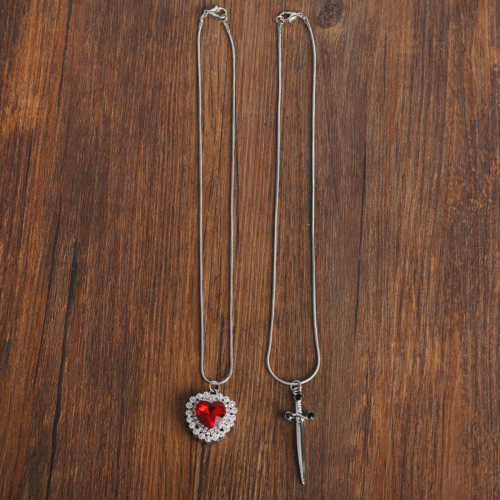 "Heart-shaped Pendant Love Necklace | Diamond-Embedded Creative Fashion Jewelry"